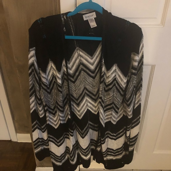 Woman’s Plus Size Clothing - Picture 2 of 6